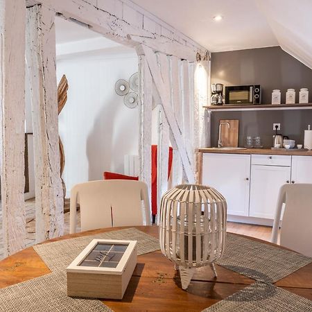 Le Baldaquin / Les Suites Romantiques Honfleur Exterior foto