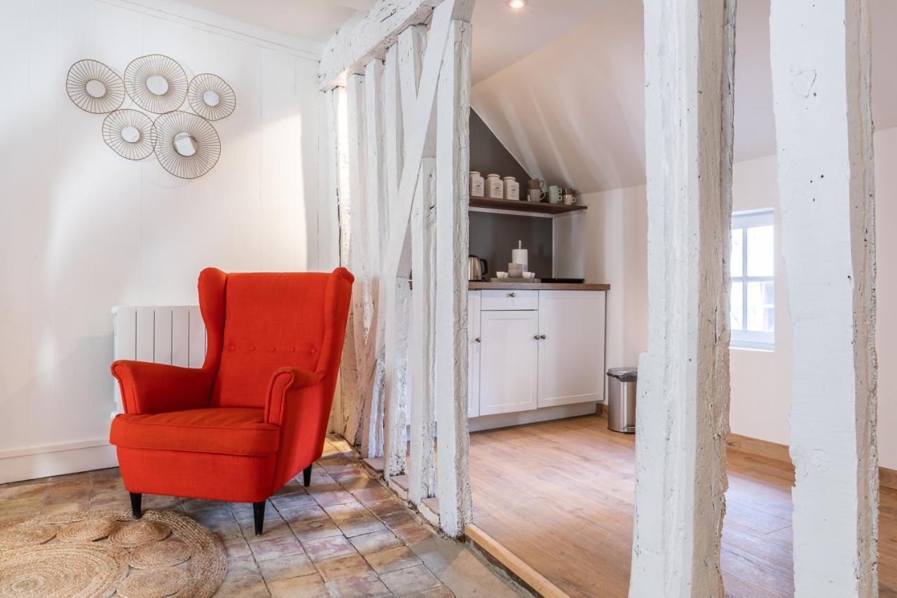 Le Baldaquin / Les Suites Romantiques Honfleur Exterior foto
