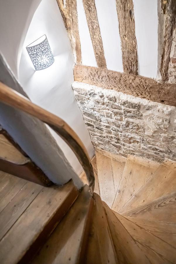 Le Baldaquin / Les Suites Romantiques Honfleur Exterior foto
